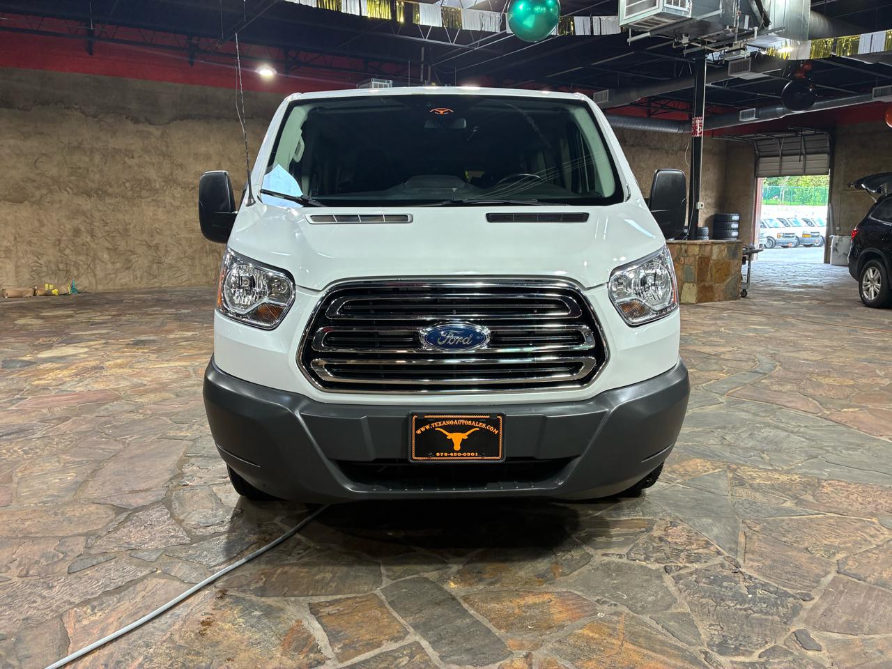 Ford Transit Wagon T-350 148" Low Roof XLT Swing-Out RH Dr 2016