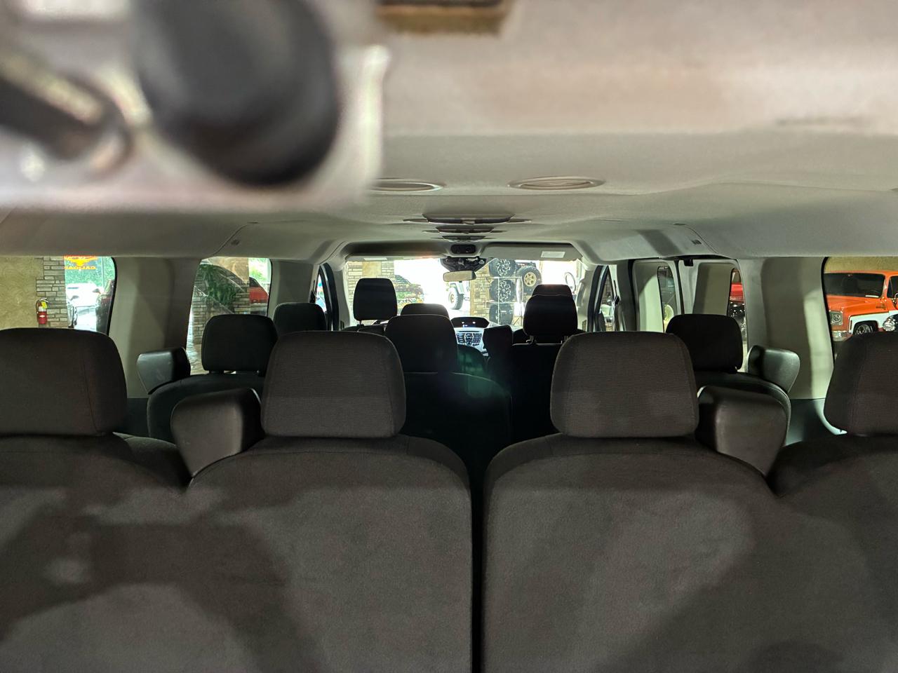 Ford Transit Wagon T-350 148" Low Roof XLT Swing-Out RH Dr 2016