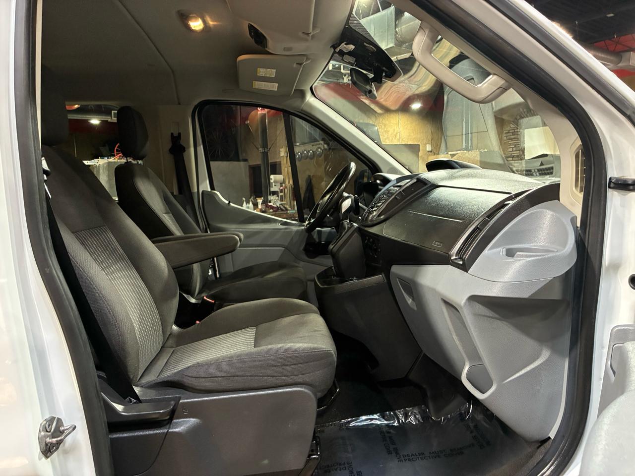 Ford Transit Wagon T-350 148" Low Roof XLT Swing-Out RH Dr 2016