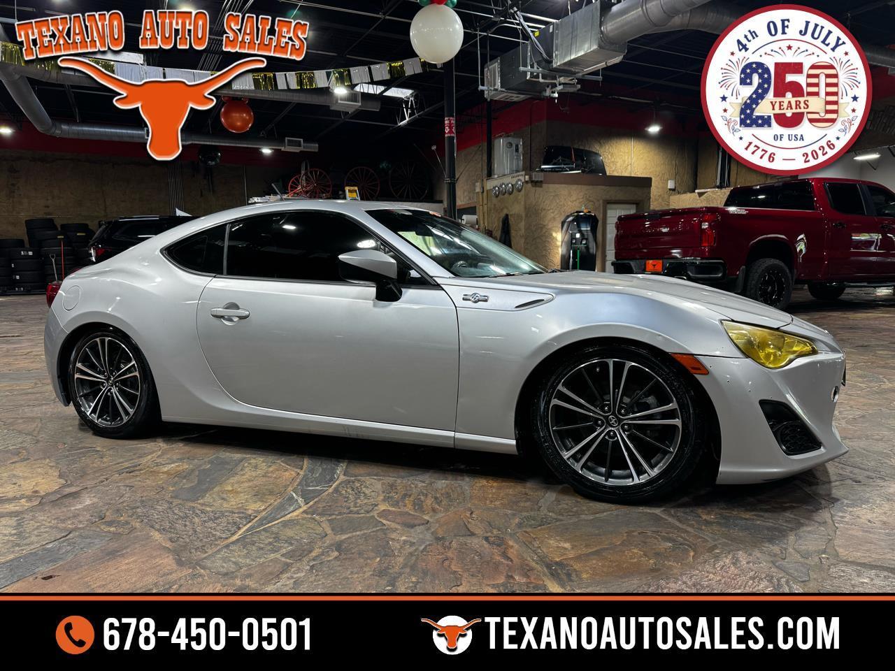 Scion FR-S 2dr Cpe Man (Natl) 2013