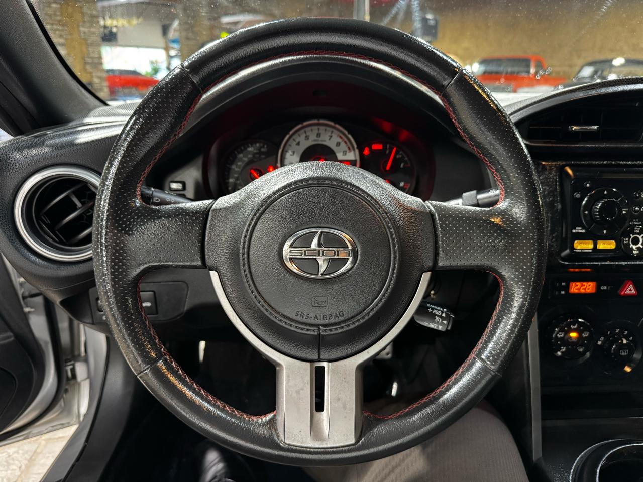 Scion FR-S 2dr Cpe Man (Natl) 2013