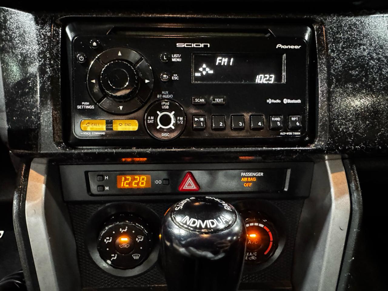Scion FR-S 2dr Cpe Man (Natl) 2013