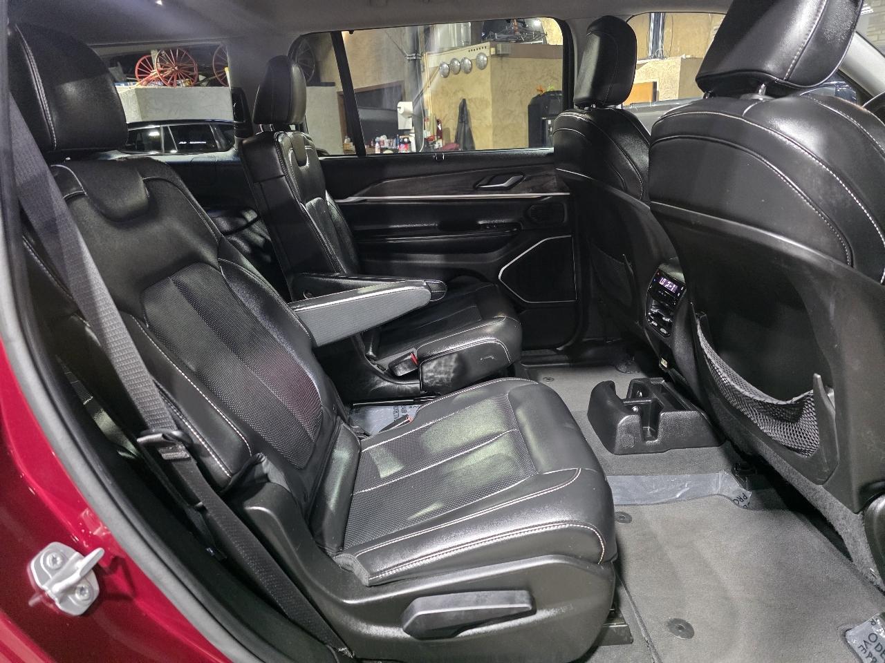 Jeep Grand Cherokee L Limited 4x2 2022