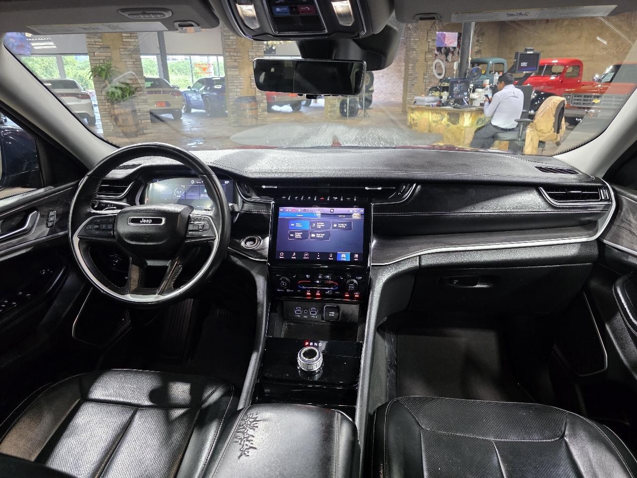 Jeep Grand Cherokee L Limited 4x2 2022