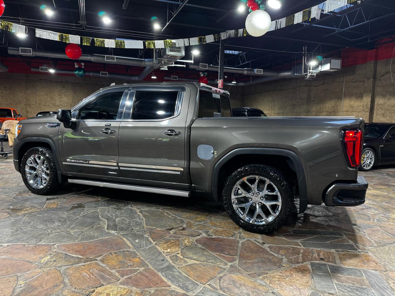 GMC Sierra 1500 4WD Crew Cab 147" Denali 2019