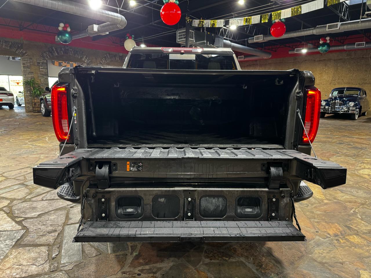 GMC Sierra 1500 4WD Crew Cab 147" Denali 2019