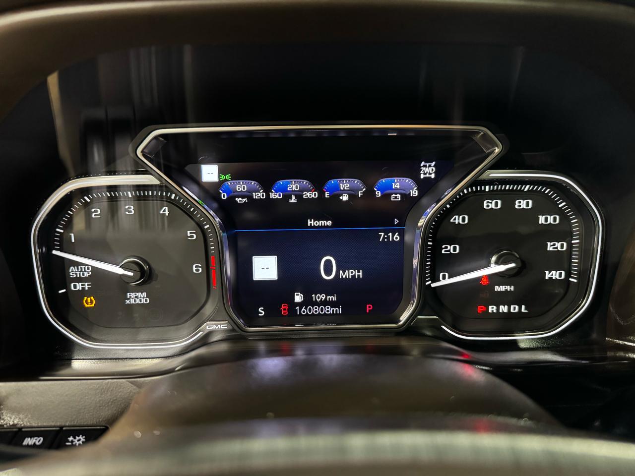GMC Sierra 1500 4WD Crew Cab 147" Denali 2019
