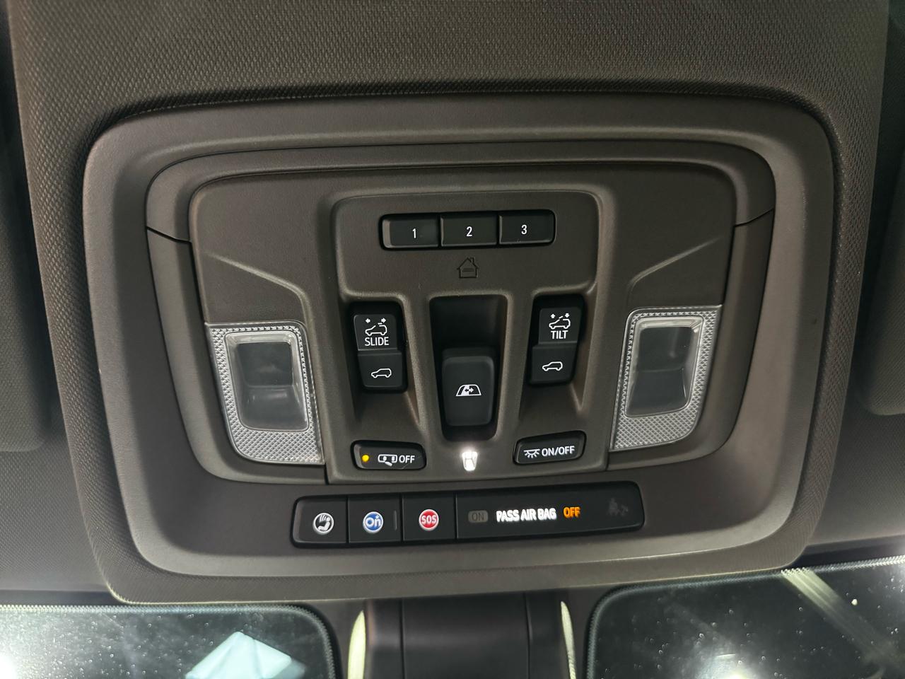 GMC Sierra 1500 4WD Crew Cab 147" Denali 2019