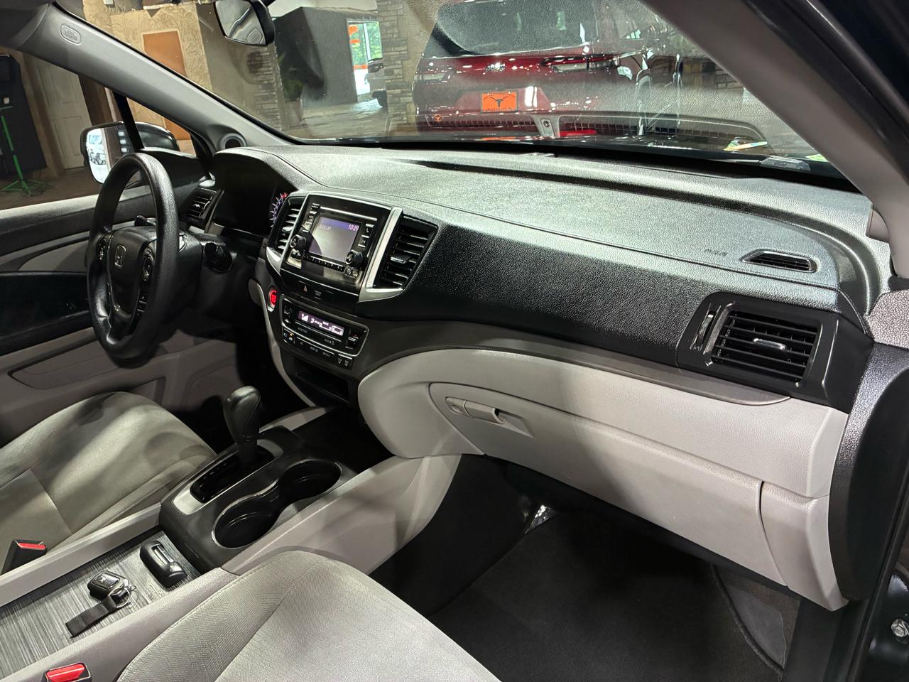 Honda Pilot 2WD 4dr LX 2016