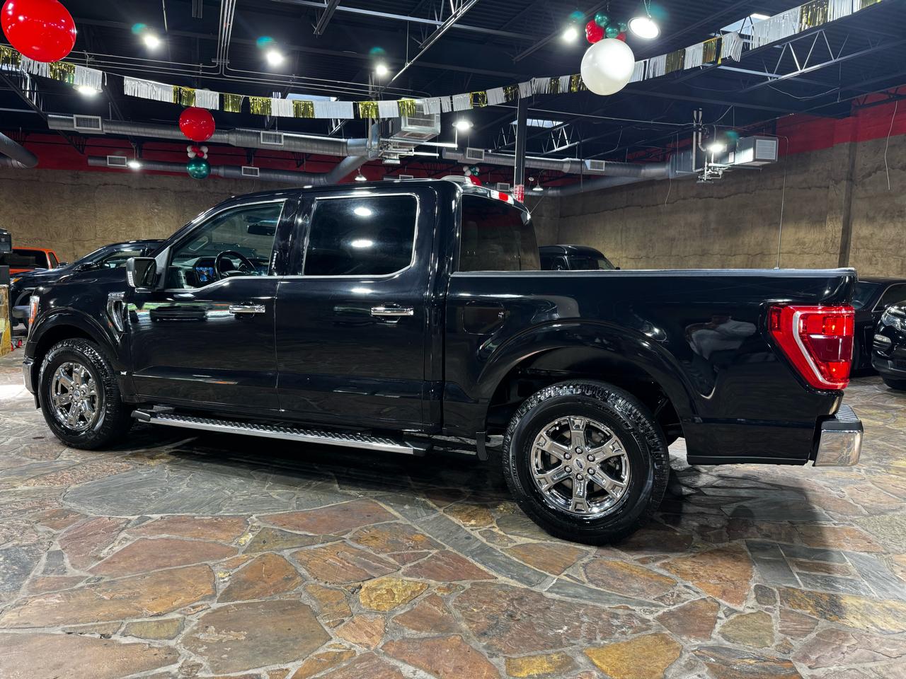 Ford F-150 XLT 2WD SuperCrew 5.5' Box 2021
