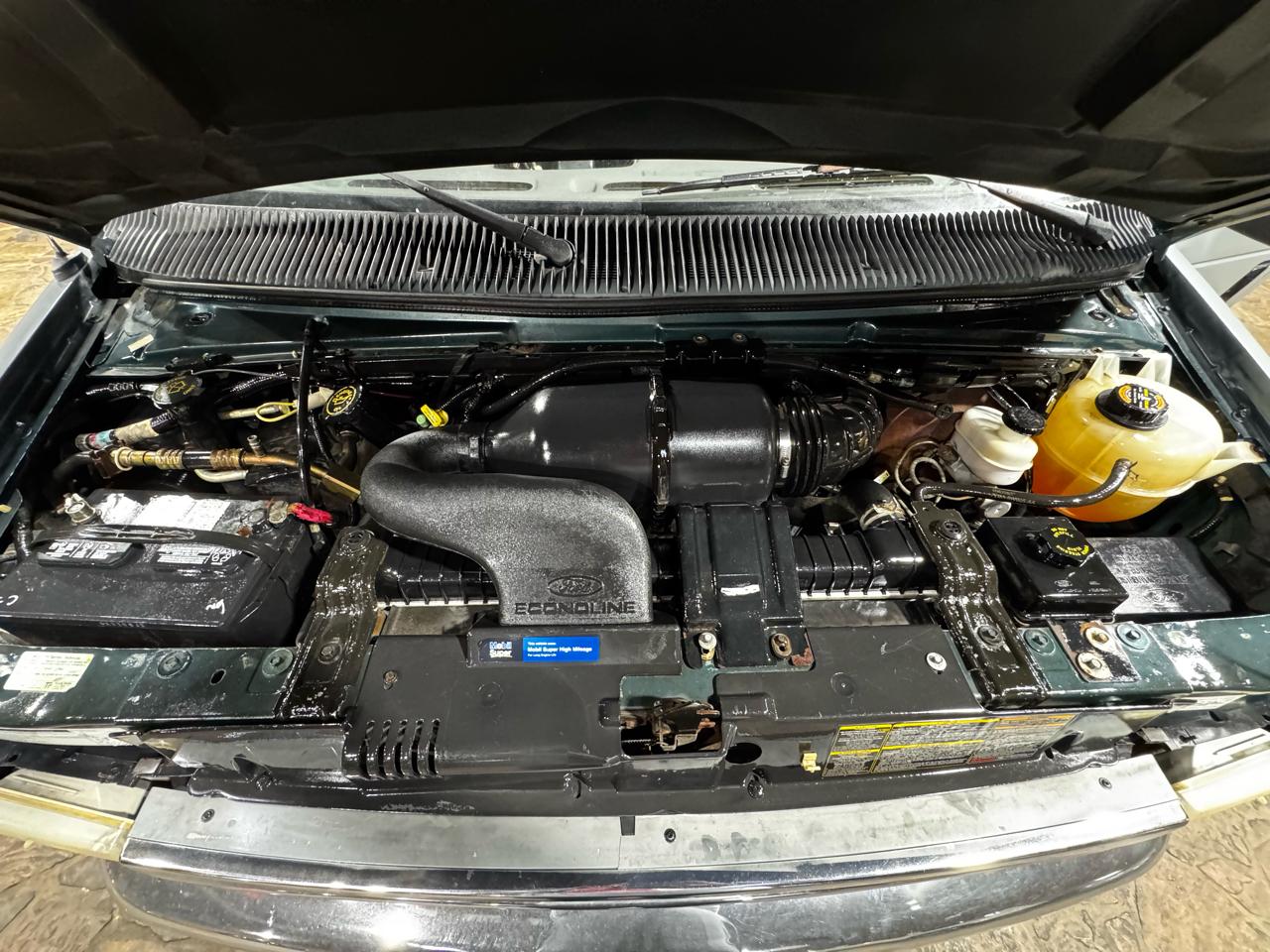 Ford Club Wagon Super 138" WB XLT 1997