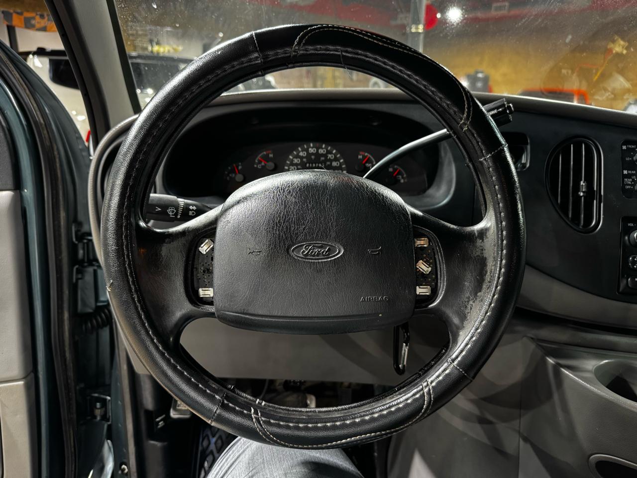 Ford Club Wagon Super 138" WB XLT 1997
