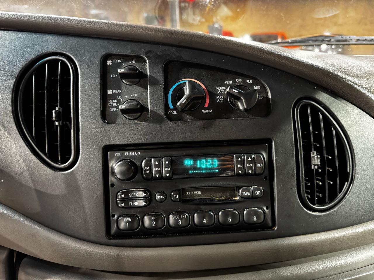 Ford Club Wagon Super 138" WB XLT 1997