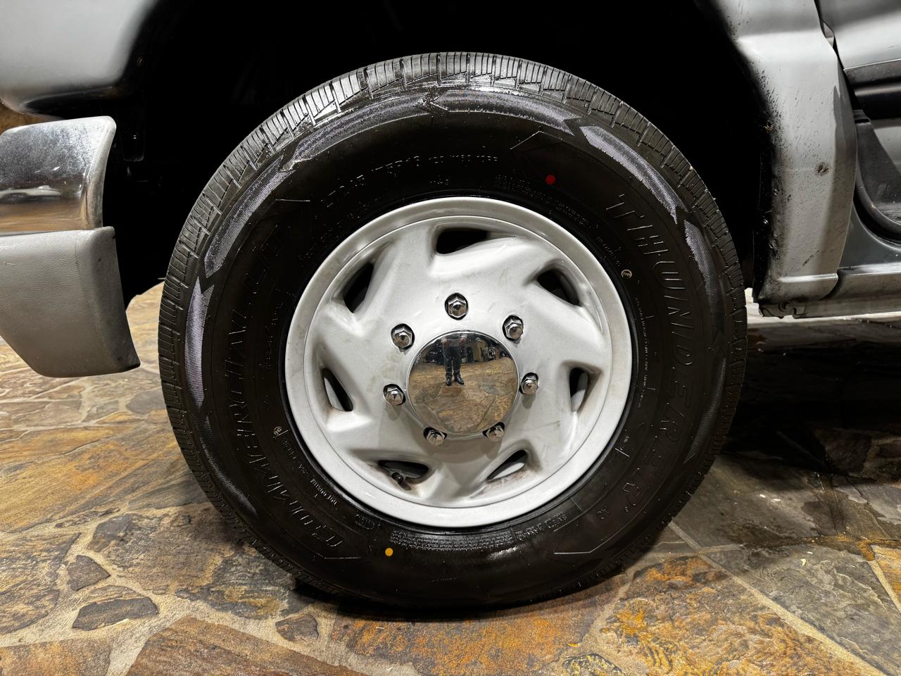 Ford Club Wagon Super 138" WB XLT 1997