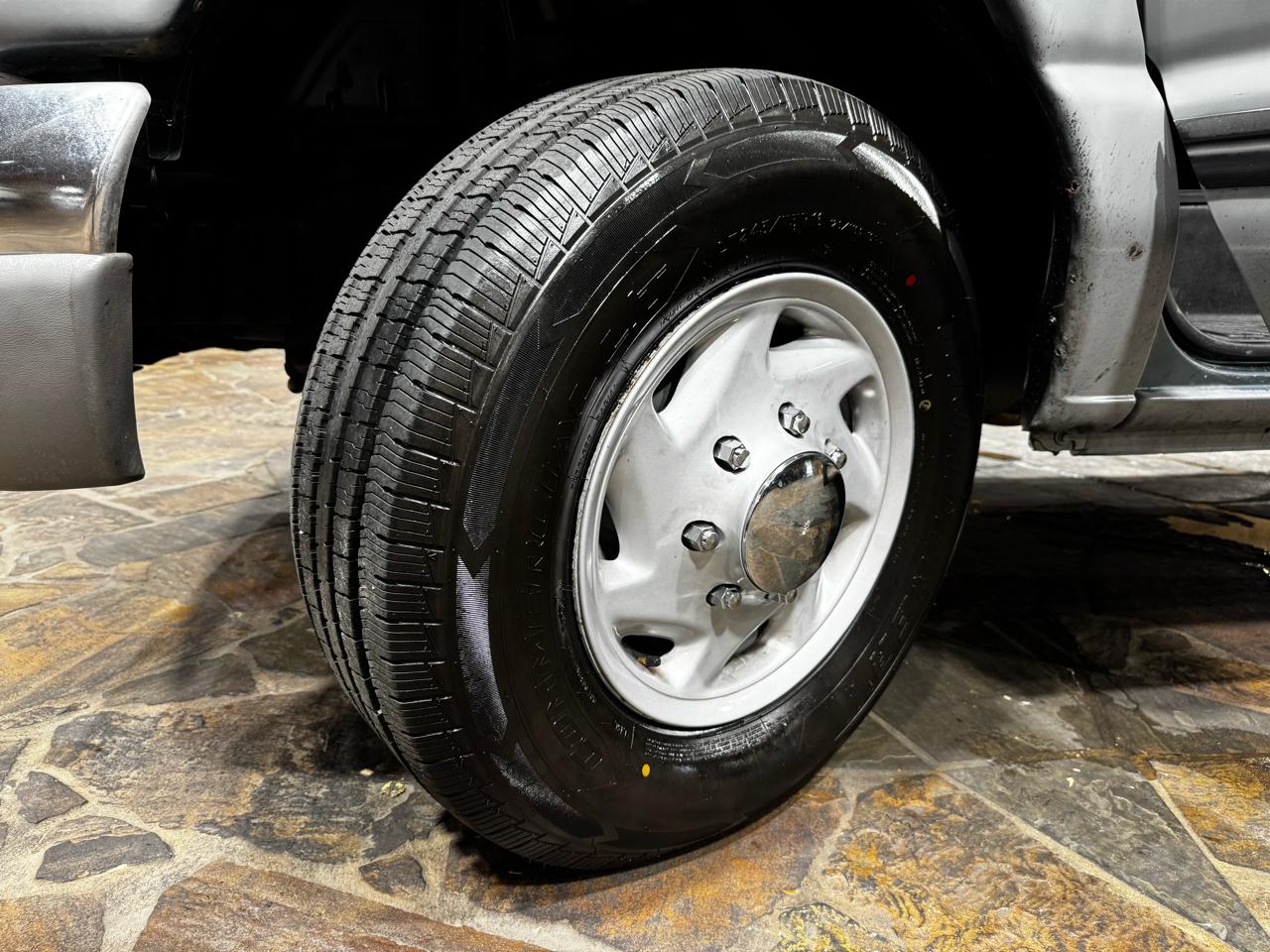Ford Club Wagon Super 138" WB XLT 1997