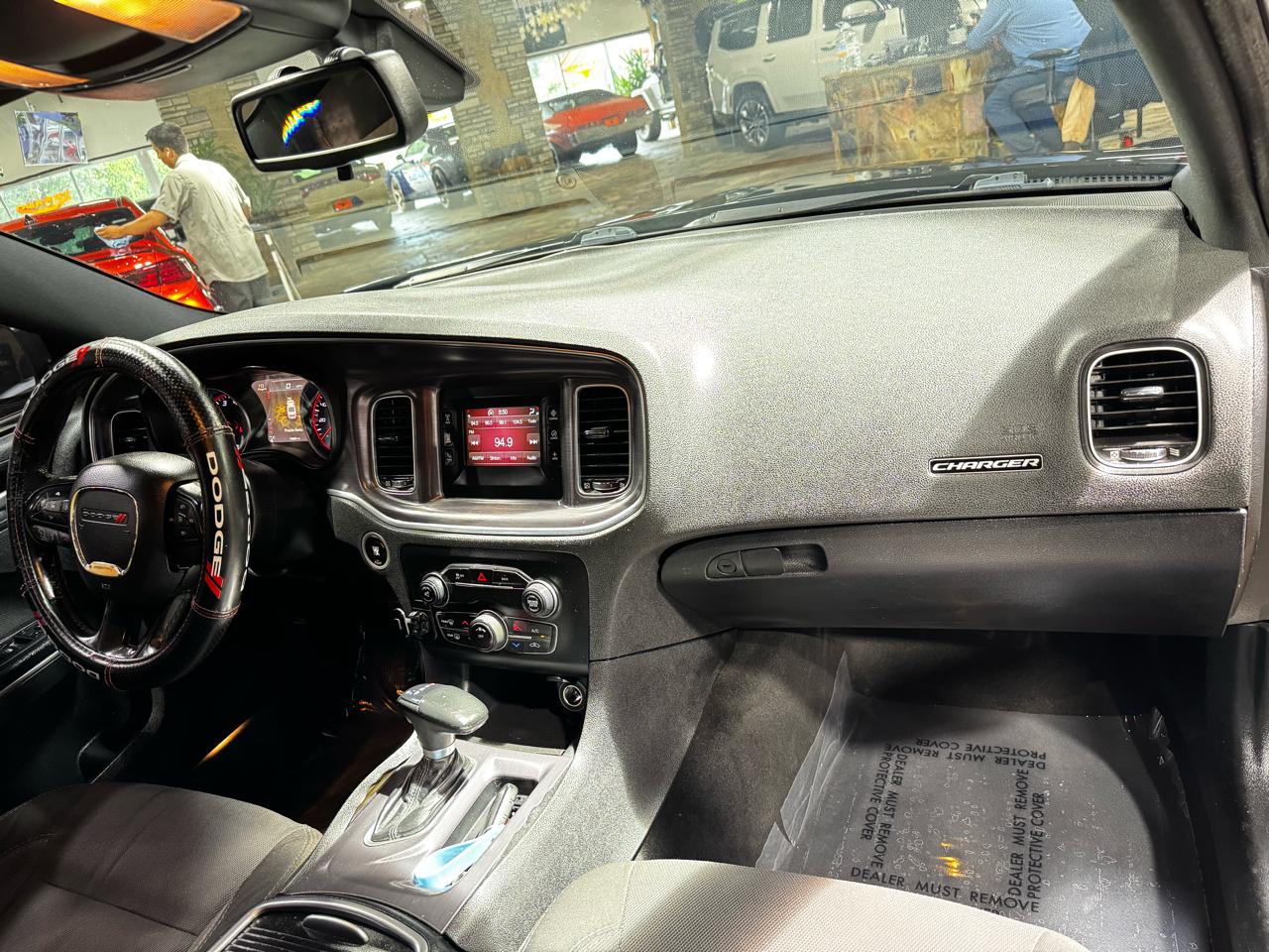Dodge Charger 4dr Sdn SE RWD 2015