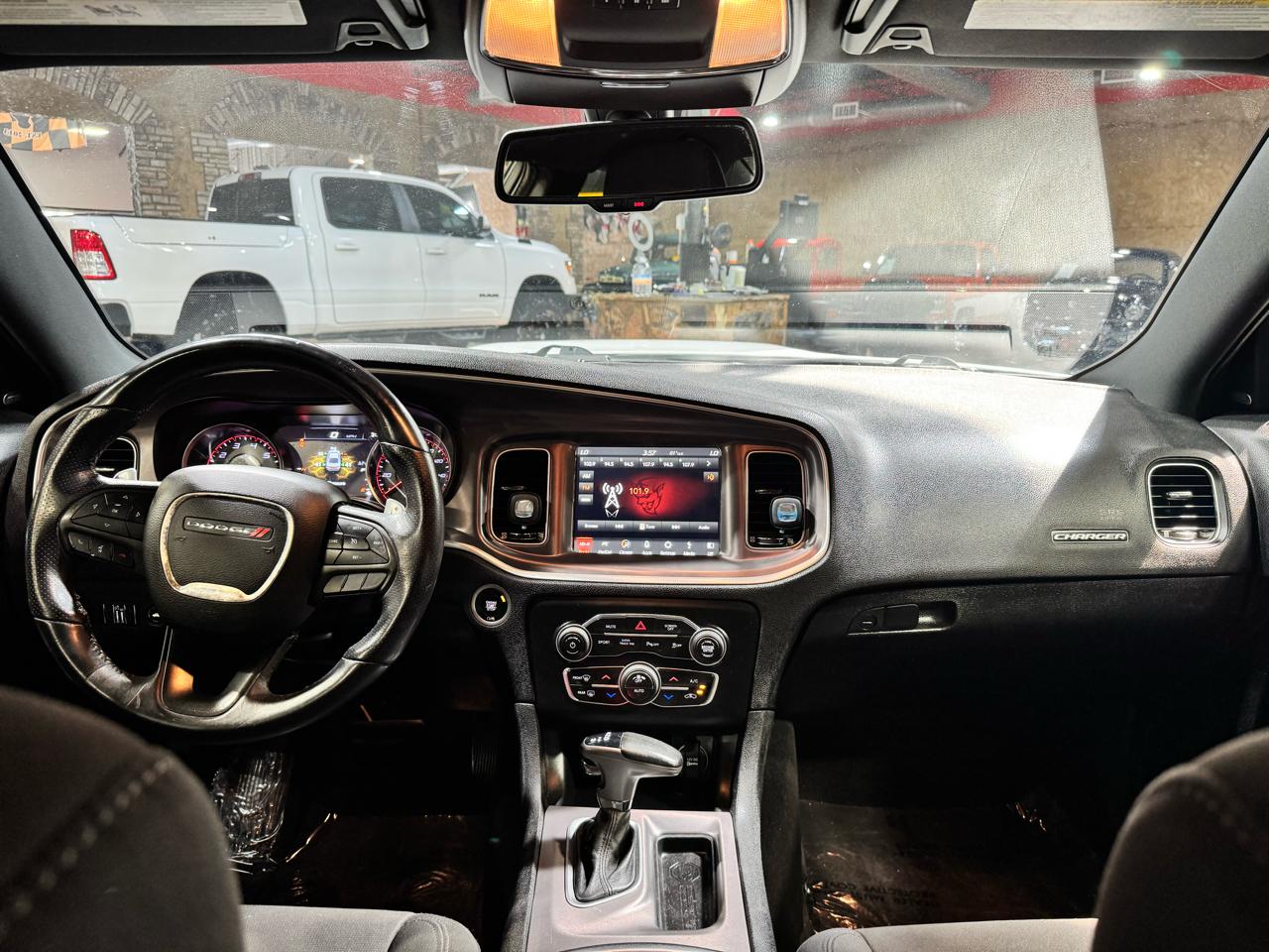 Dodge Charger R/T RWD 2019