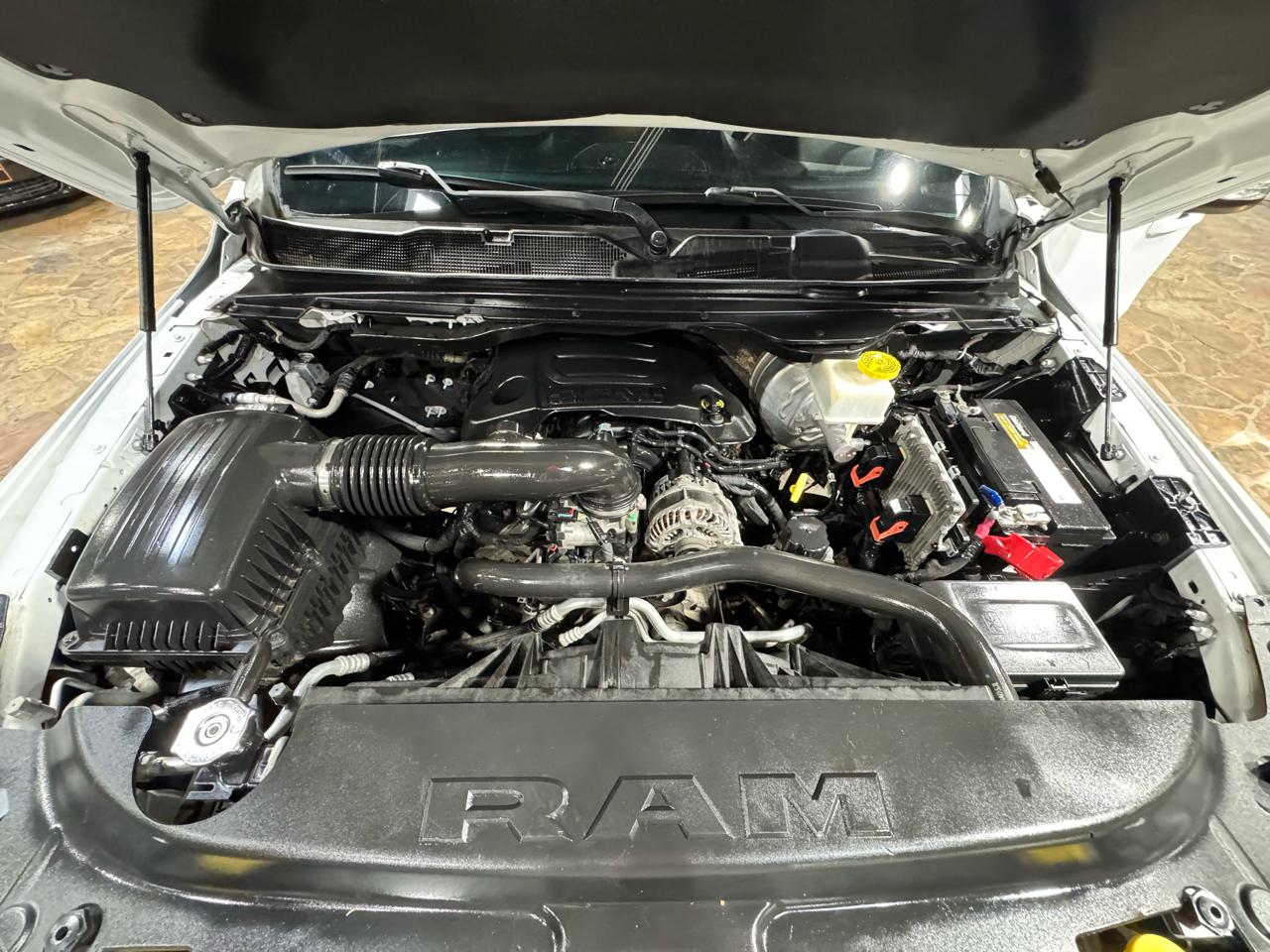 RAM 1500 Big Horn/Lone Star 4x4 Crew Cab 5'7" Box 2019