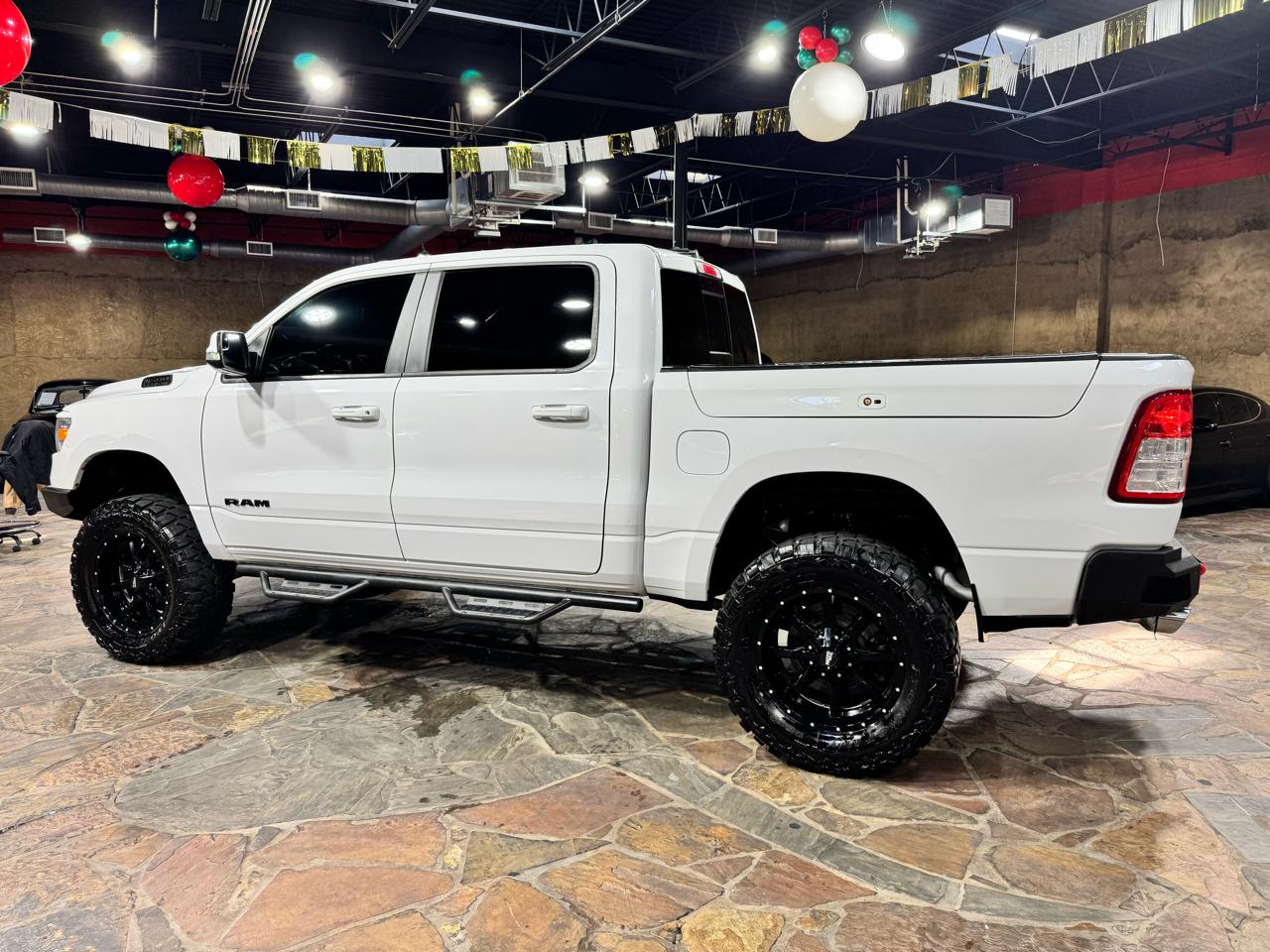 RAM 1500 Big Horn/Lone Star 4x4 Crew Cab 5'7" Box 2019