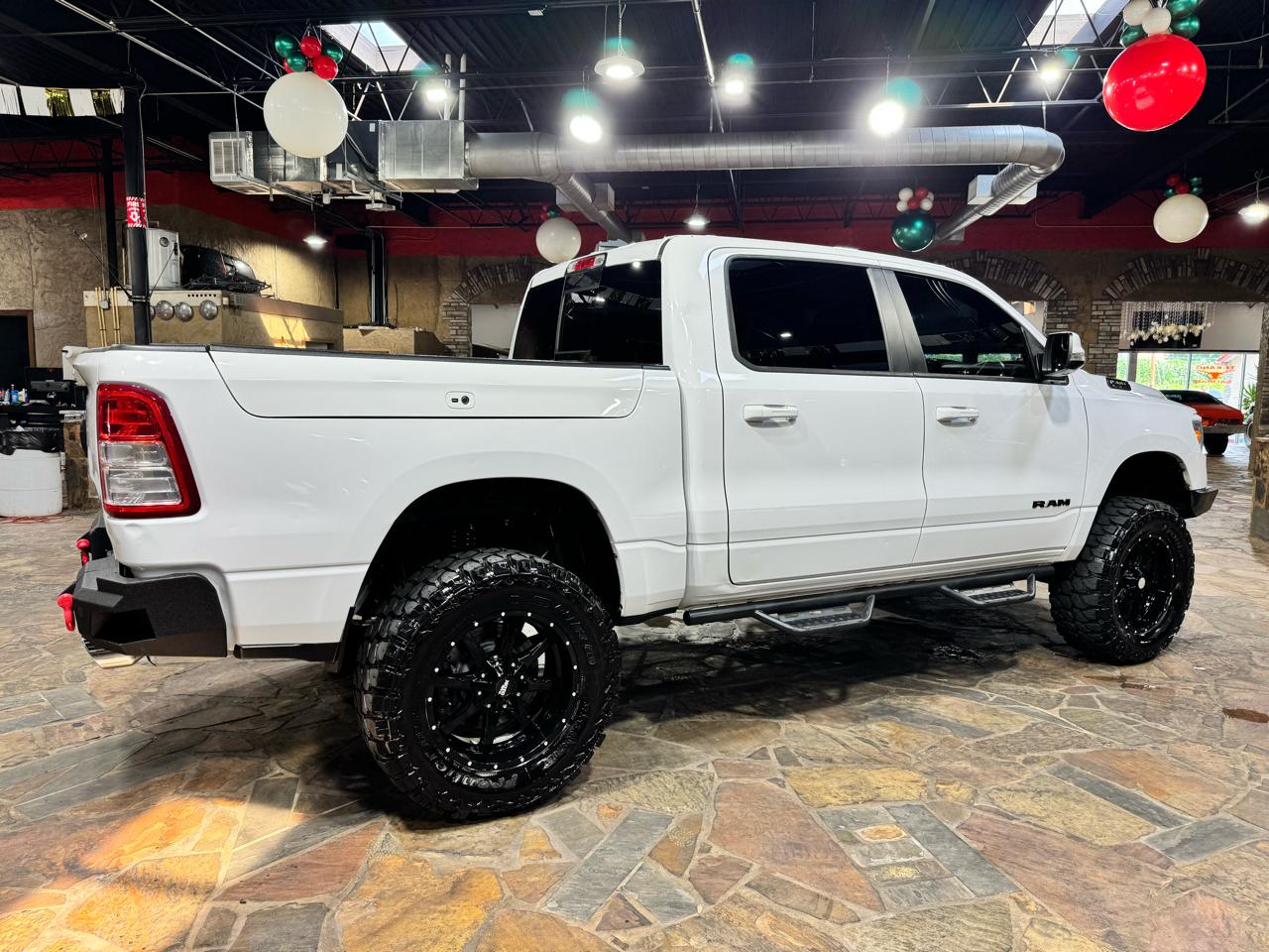 RAM 1500 Big Horn/Lone Star 4x4 Crew Cab 5'7" Box 2019