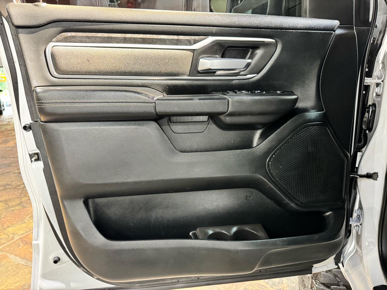 RAM 1500 Big Horn/Lone Star 4x4 Crew Cab 5'7" Box 2019