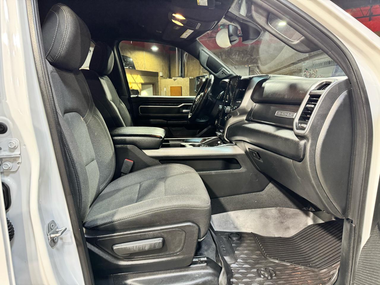 RAM 1500 Big Horn/Lone Star 4x4 Crew Cab 5'7" Box 2019