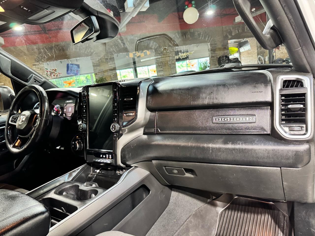 RAM 1500 Big Horn/Lone Star 4x4 Crew Cab 5'7" Box 2019