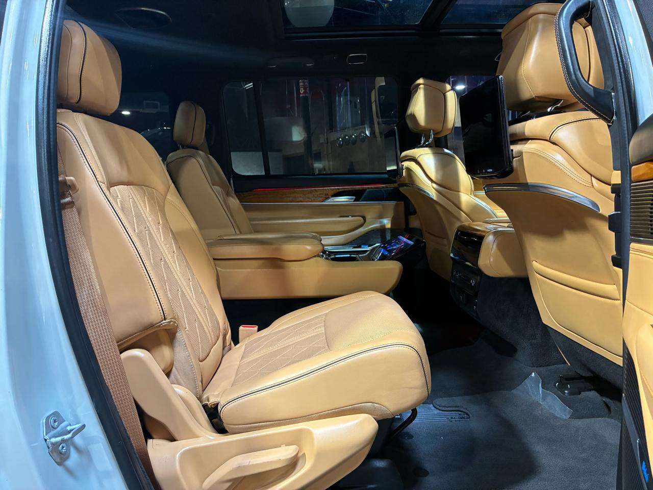 Jeep Grand Wagoneer Series III 4x4 2022