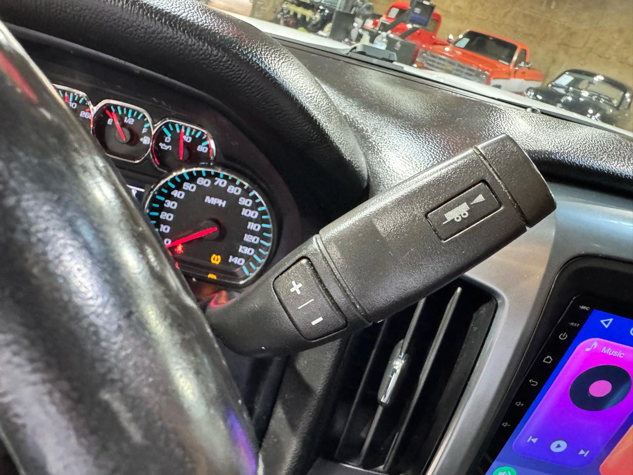Chevrolet Silverado 1500 2WD Crew Cab 143.5" LT w/1LT 2014