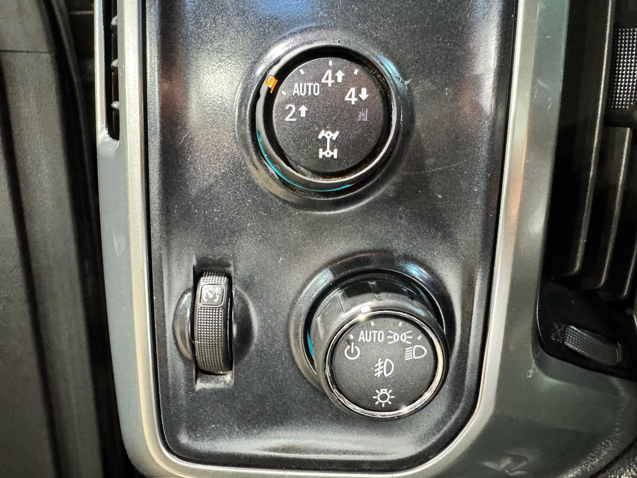Chevrolet Silverado 1500 4WD Crew Cab 143.5" LT w/2LT 2014