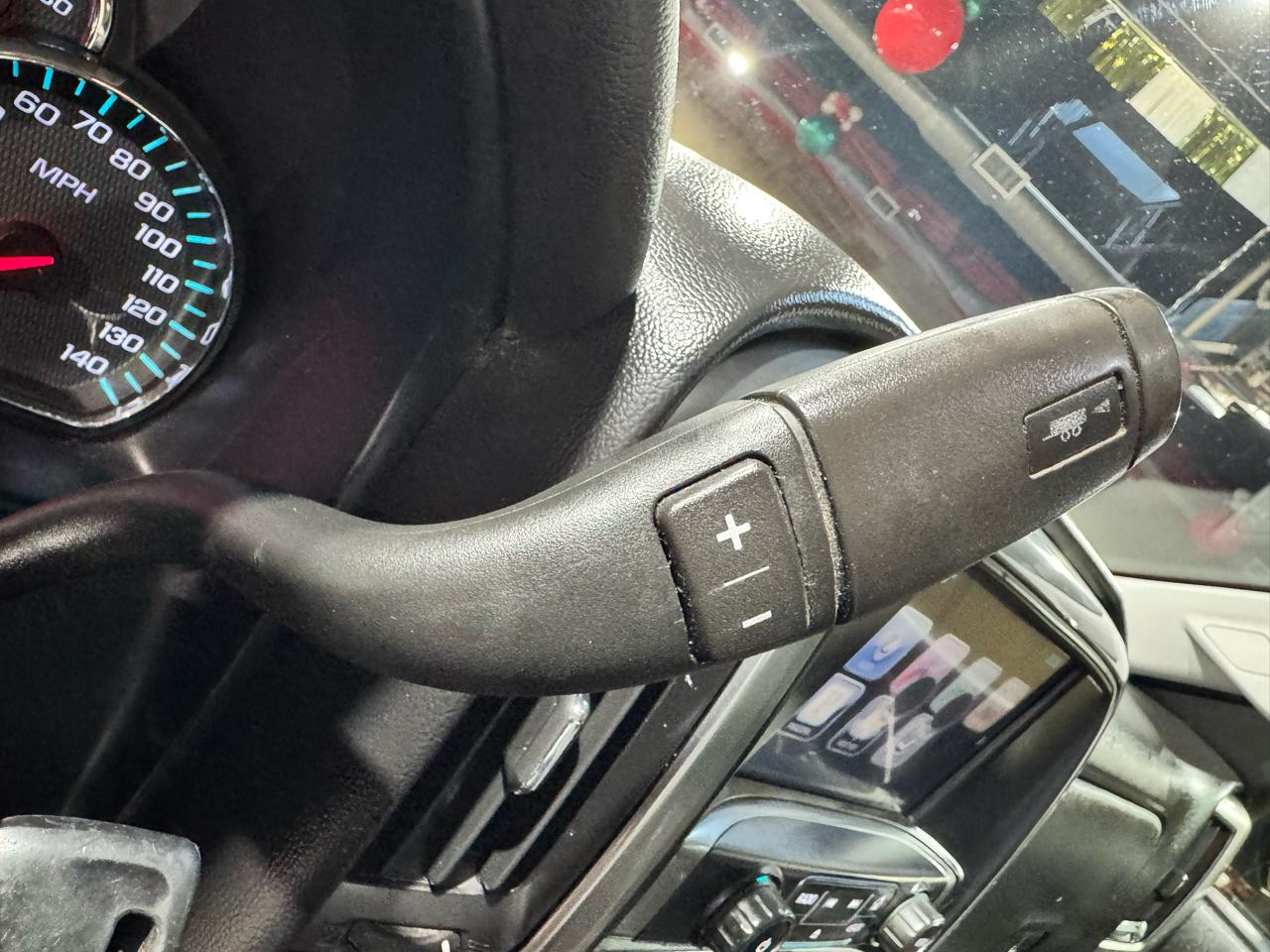 Chevrolet Silverado 1500 4WD Crew Cab 143.5" LT w/2LT 2014