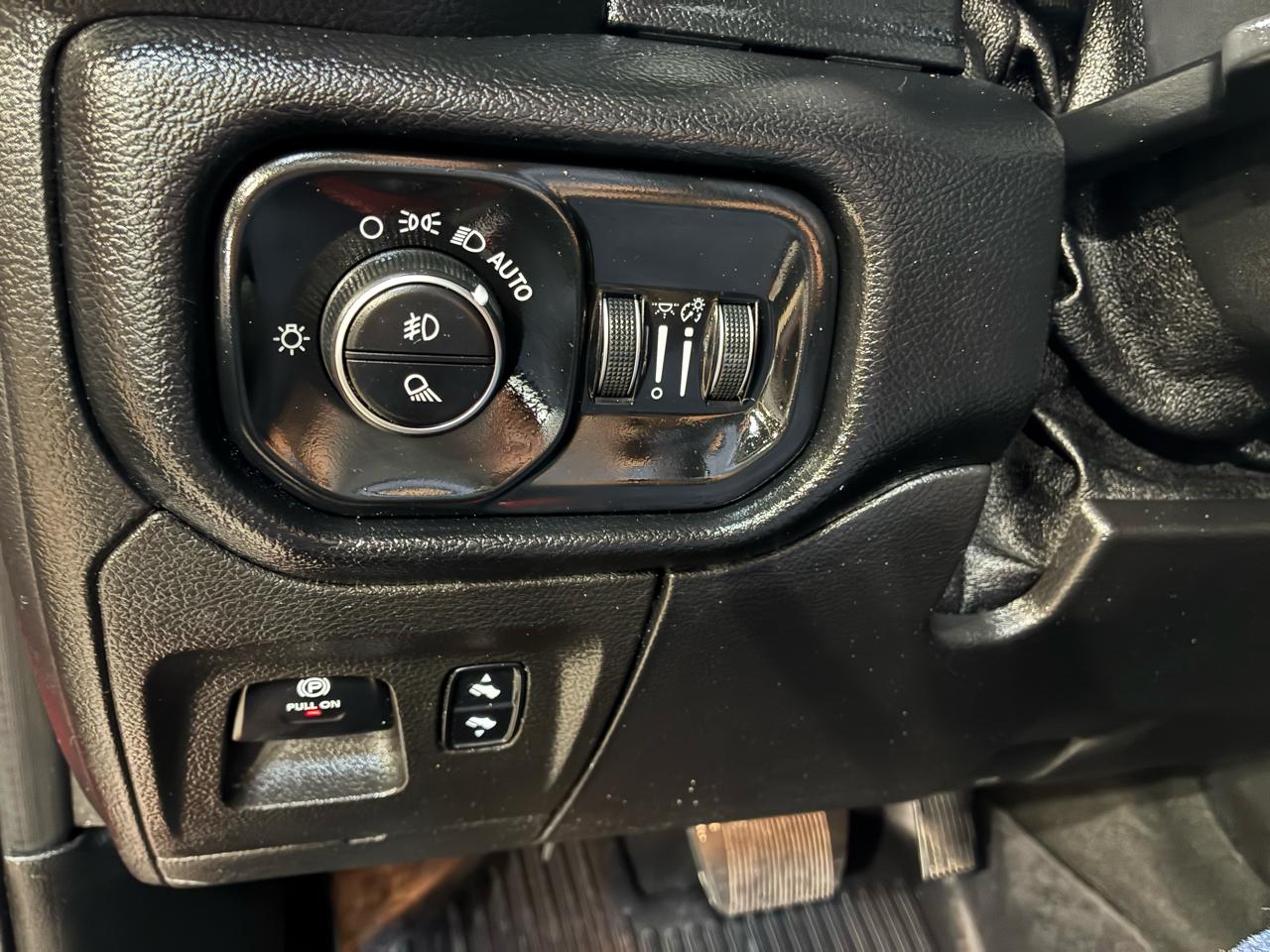 RAM 1500 Rebel Crew Cab 4WD 2019