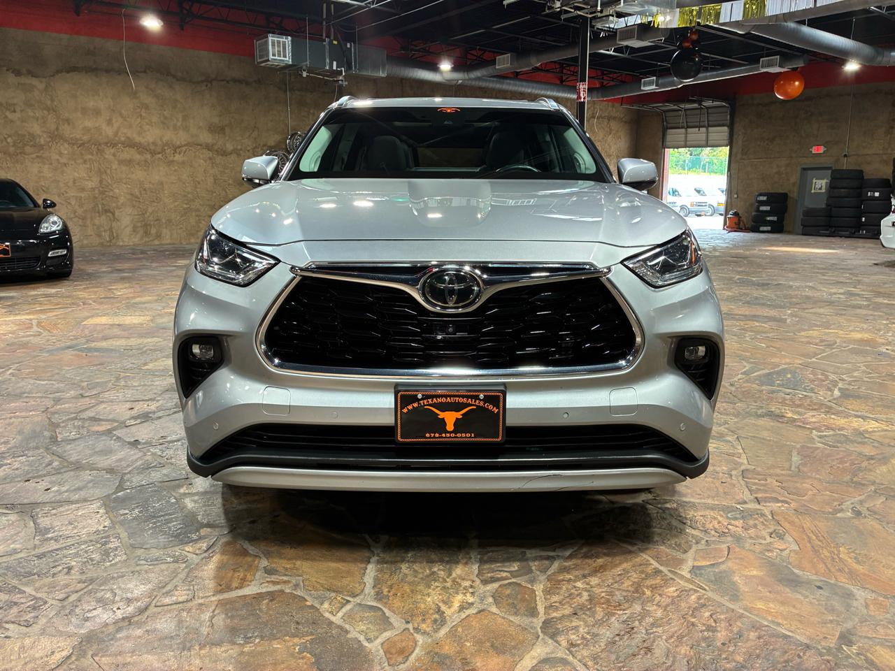 Toyota Highlander Platinum FWD (Natl) 2021