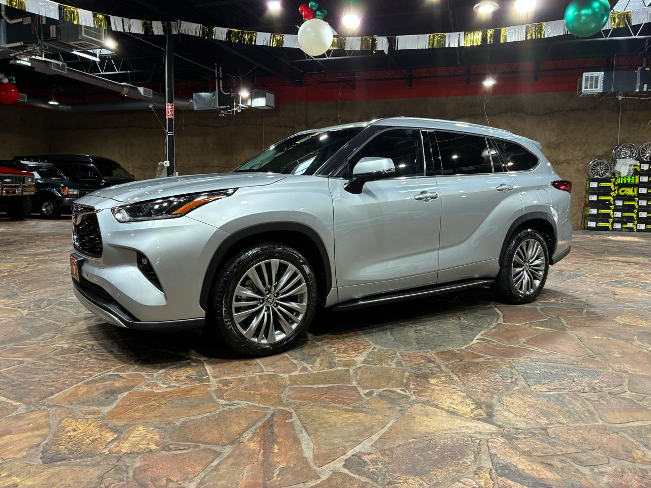 Toyota Highlander Platinum FWD (Natl) 2021