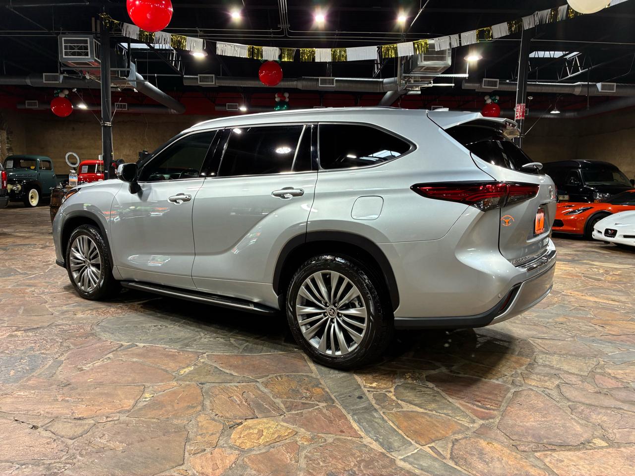 Toyota Highlander Platinum FWD (Natl) 2021