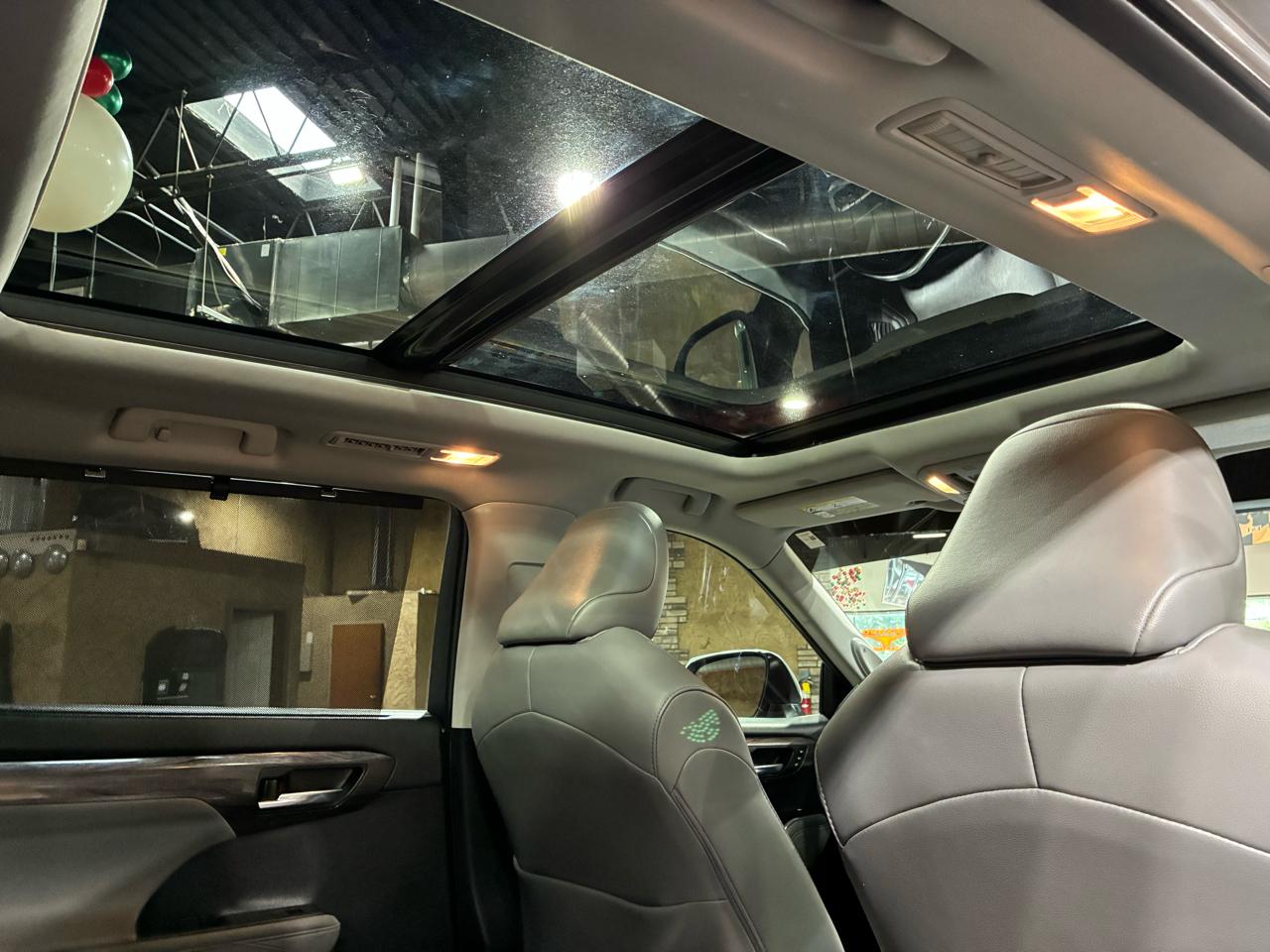 Toyota Highlander Platinum FWD (Natl) 2021