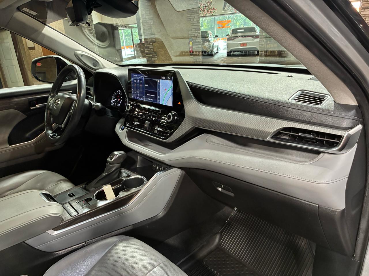Toyota Highlander Platinum FWD (Natl) 2021