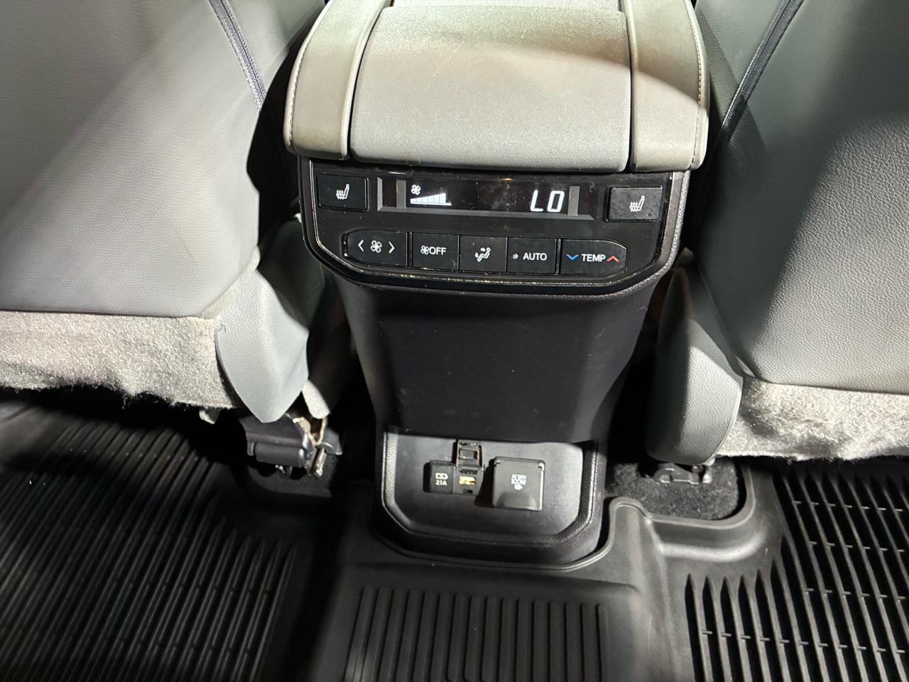 Toyota Highlander Platinum FWD (Natl) 2021