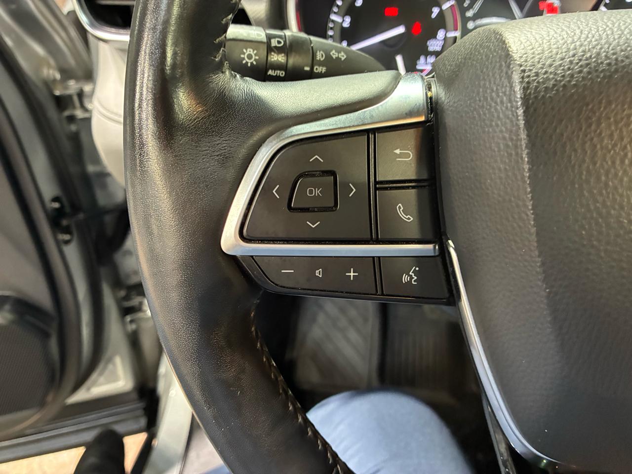 Toyota Highlander Platinum FWD (Natl) 2021