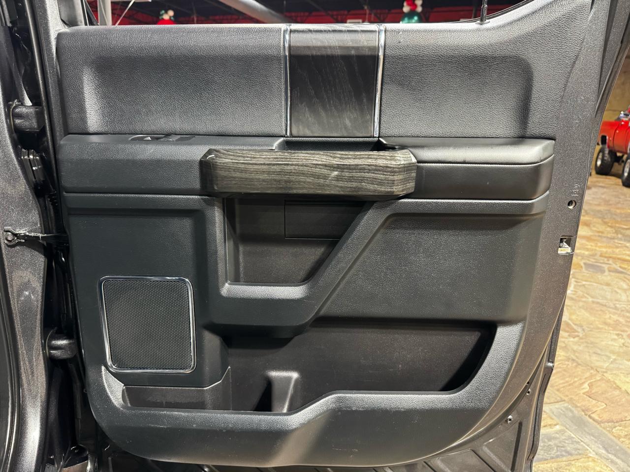 Ford F-150 Platinum 4WD SuperCrew 5.5' Box 2020