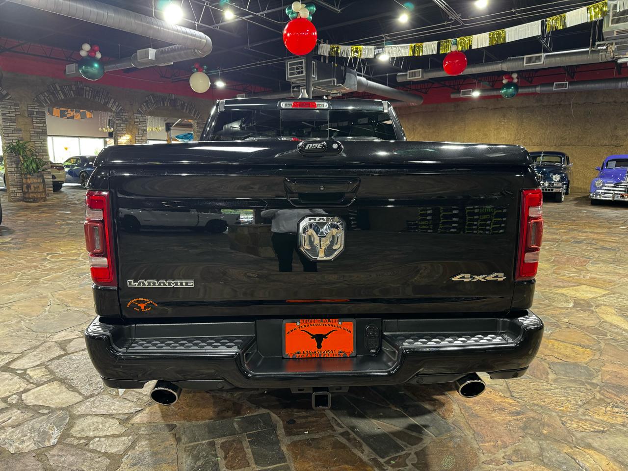 RAM 1500 Laramie 4x4 Crew Cab 5'7" Box 2019