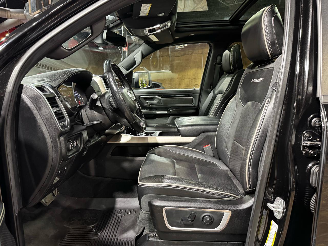 RAM 1500 Laramie 4x4 Crew Cab 5'7" Box 2019