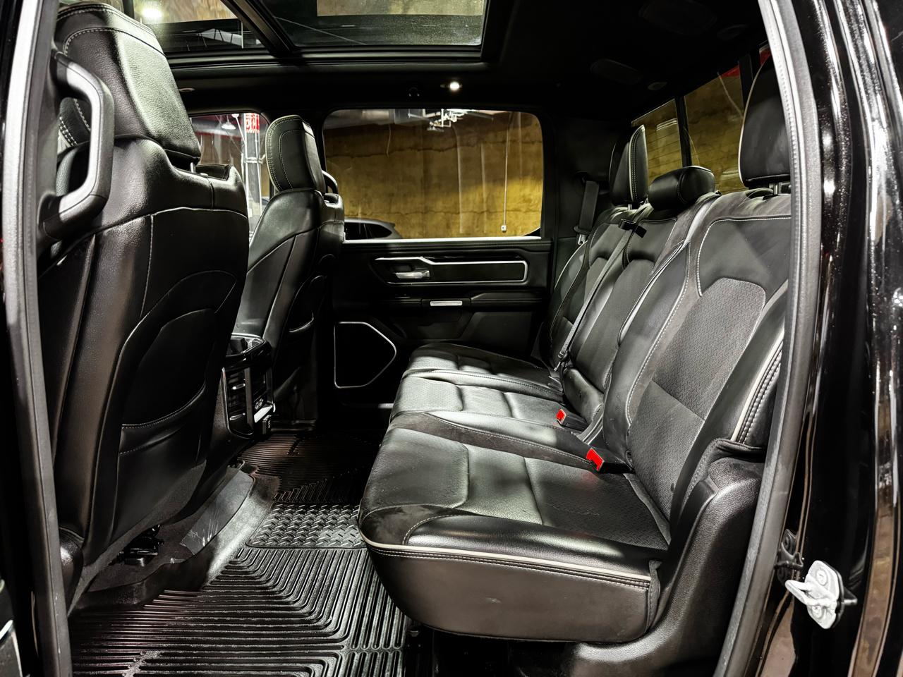 RAM 1500 Laramie 4x4 Crew Cab 5'7" Box 2019