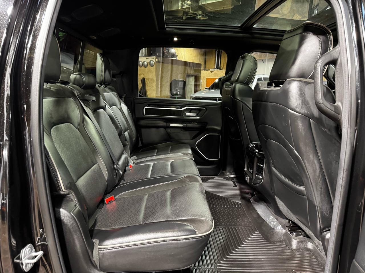 RAM 1500 Laramie 4x4 Crew Cab 5'7" Box 2019