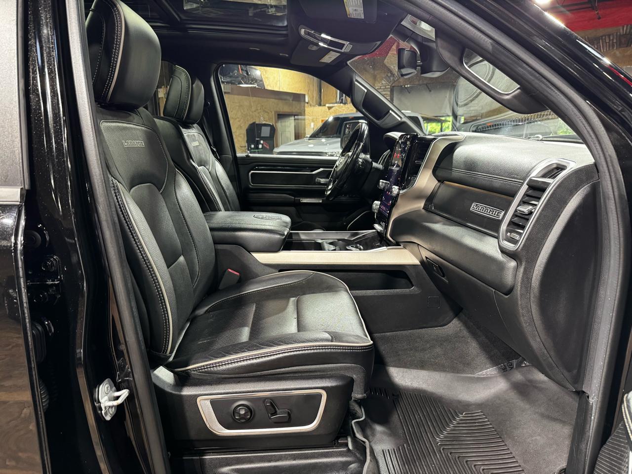 RAM 1500 Laramie 4x4 Crew Cab 5'7" Box 2019