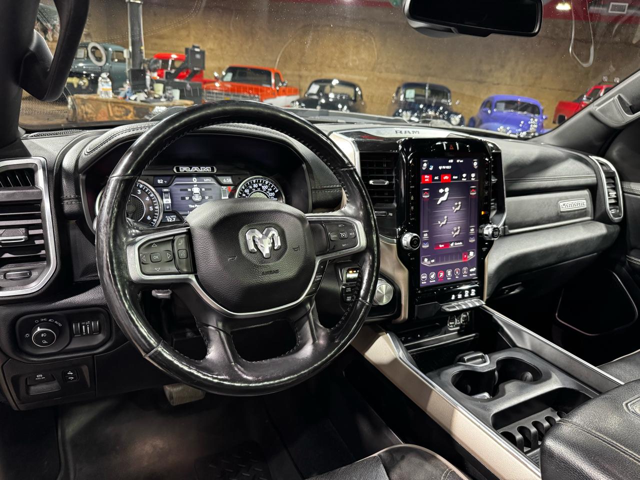 RAM 1500 Laramie 4x4 Crew Cab 5'7" Box 2019