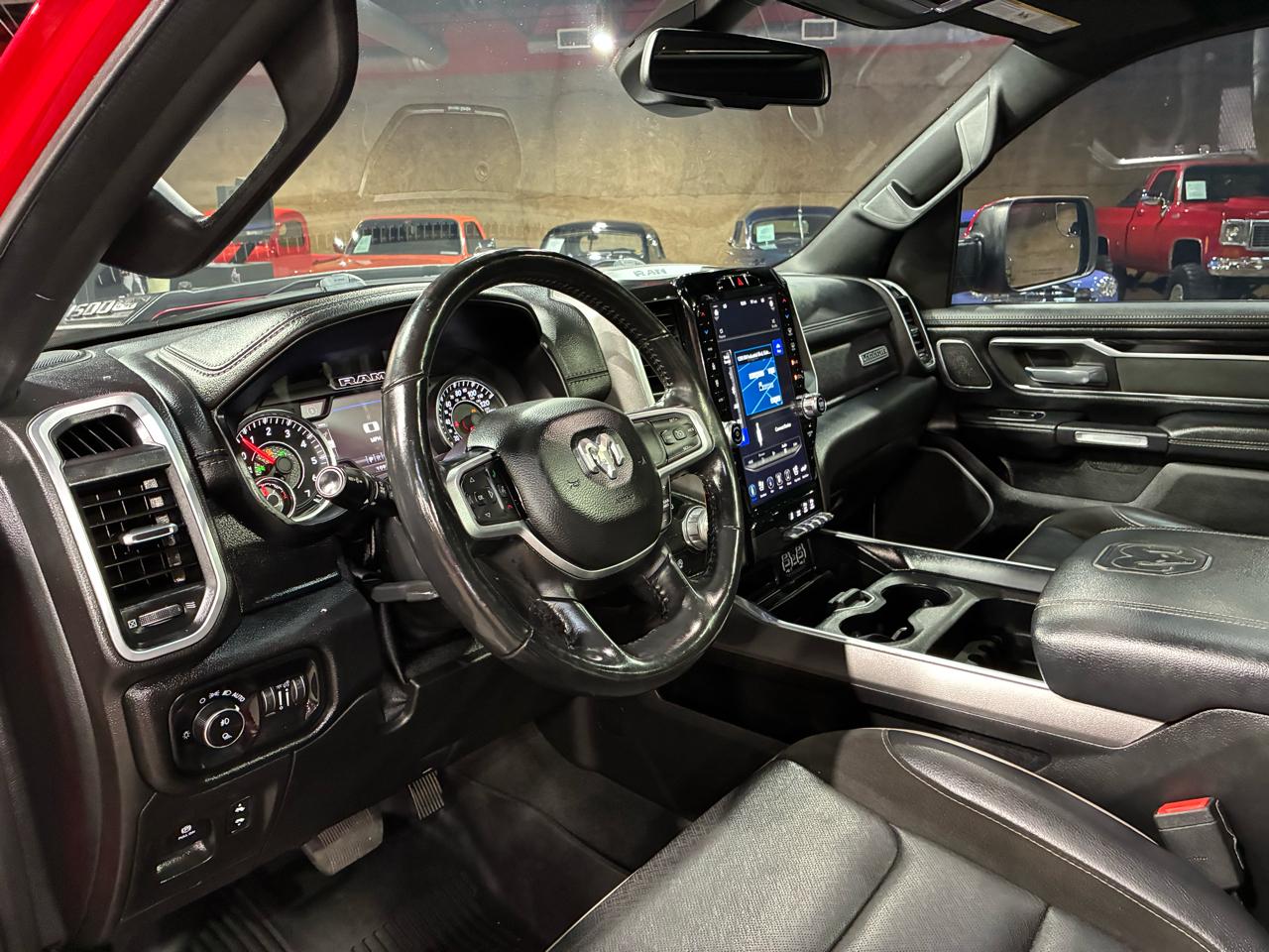 RAM 1500 Laramie 4x2 Crew Cab 5'7" Box 2020