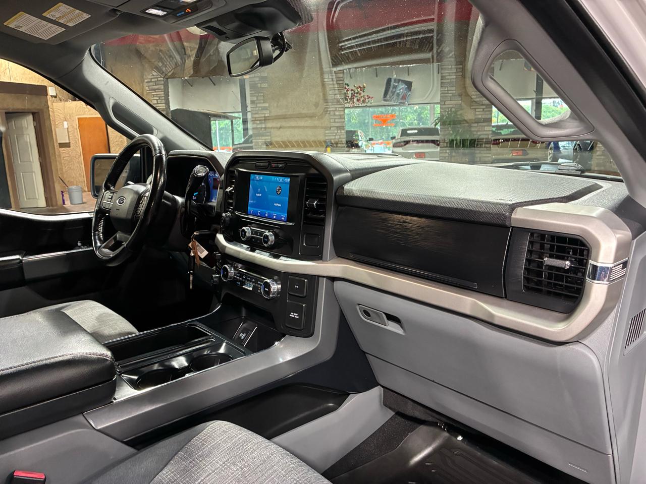 Ford F-150 4WD SuperCab 133" XLT 2022