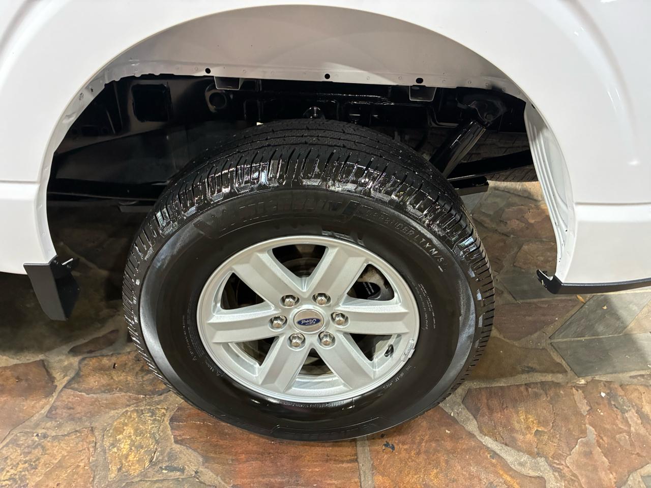 Ford F-150 4WD SuperCab 133" XLT 2022