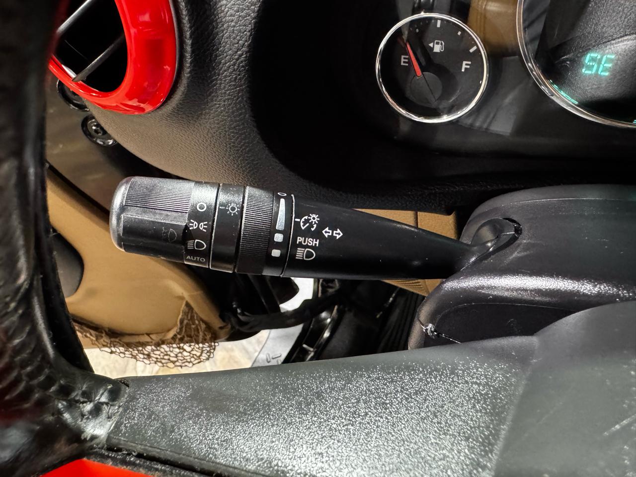 Jeep Wrangler Unlimited 4WD 4dr Sahara 2012